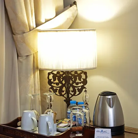 セリーヌ オットマン マンション