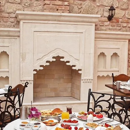 Celine - Ottoman Mansion 3*